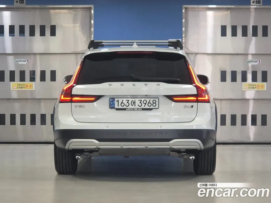 Volvo V90 2025 из KR, фото 8