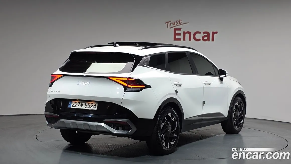 Kia Sportage — фото 9