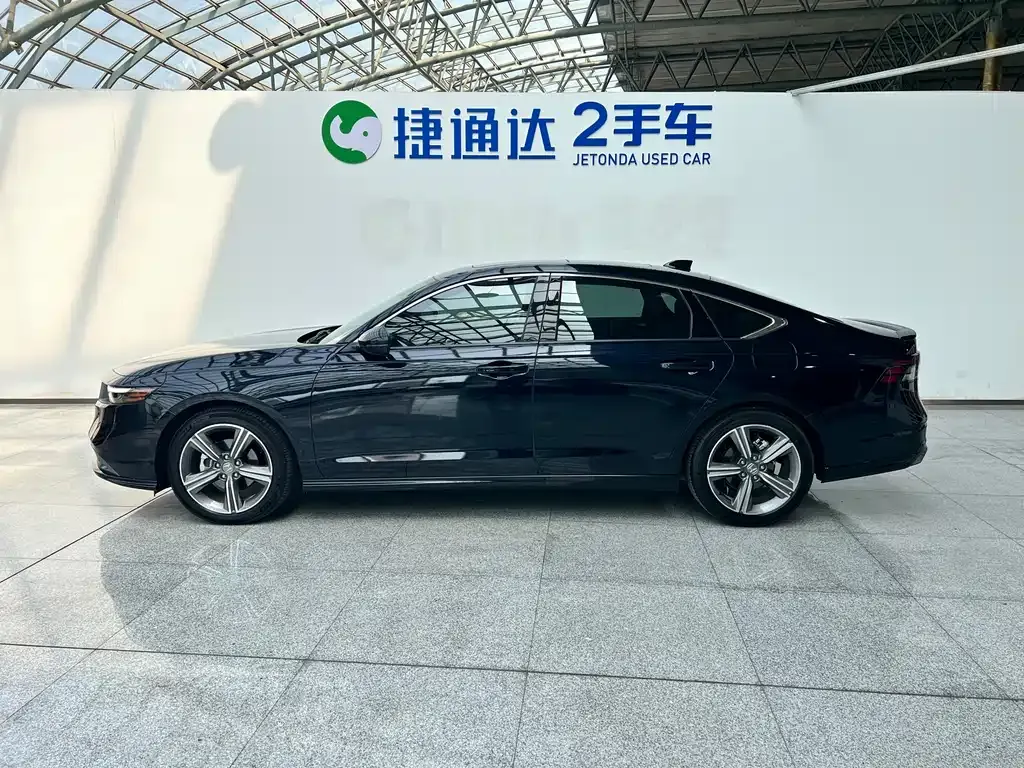Honda Accord 2024 из CN, фото 10