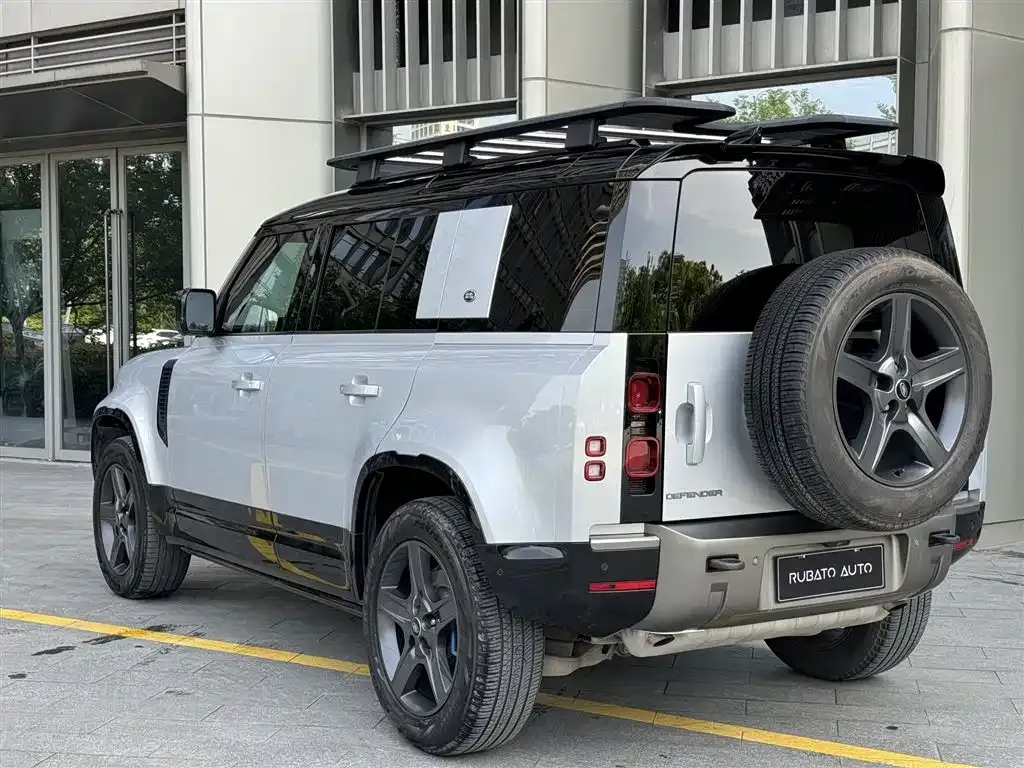 Land Rover Defender — фото 9