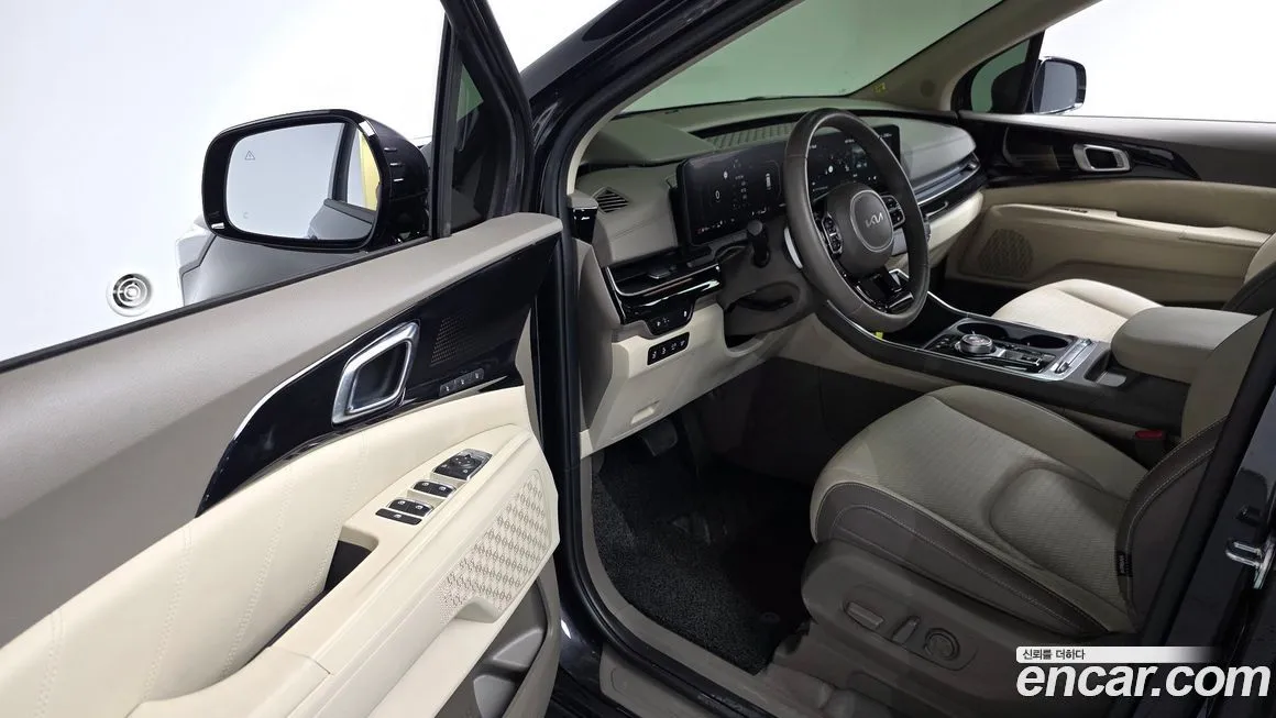 Kia Carnival — фото 10