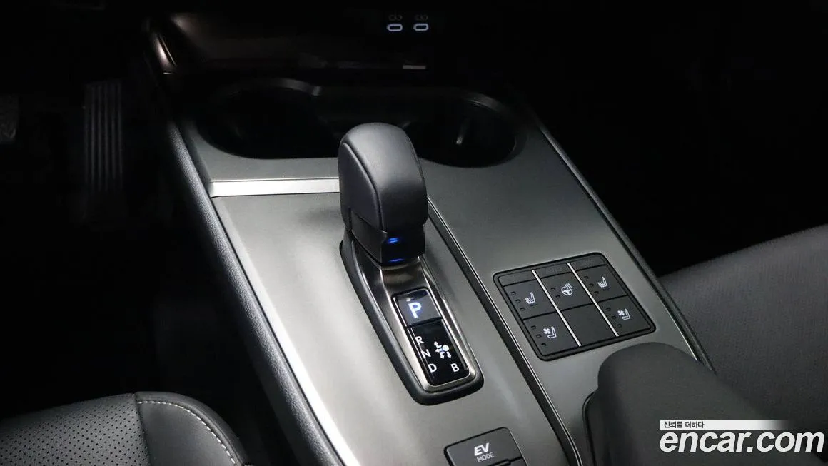 Lexus UX 2025 из KR, фото 5
