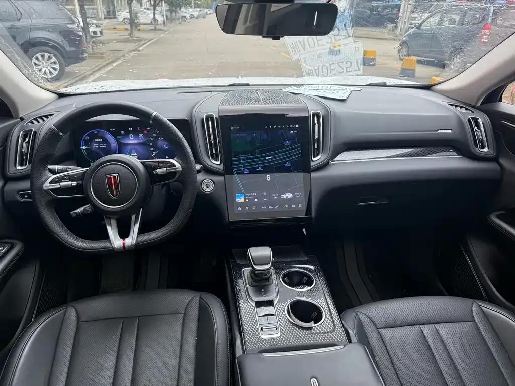 Hongqi HS3 PHEV 2024 из CN, фото 3
