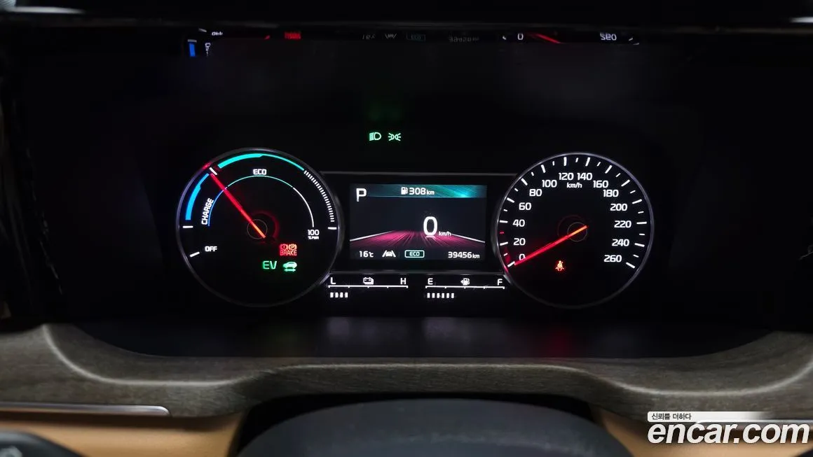 Kia Sorento — фото 9