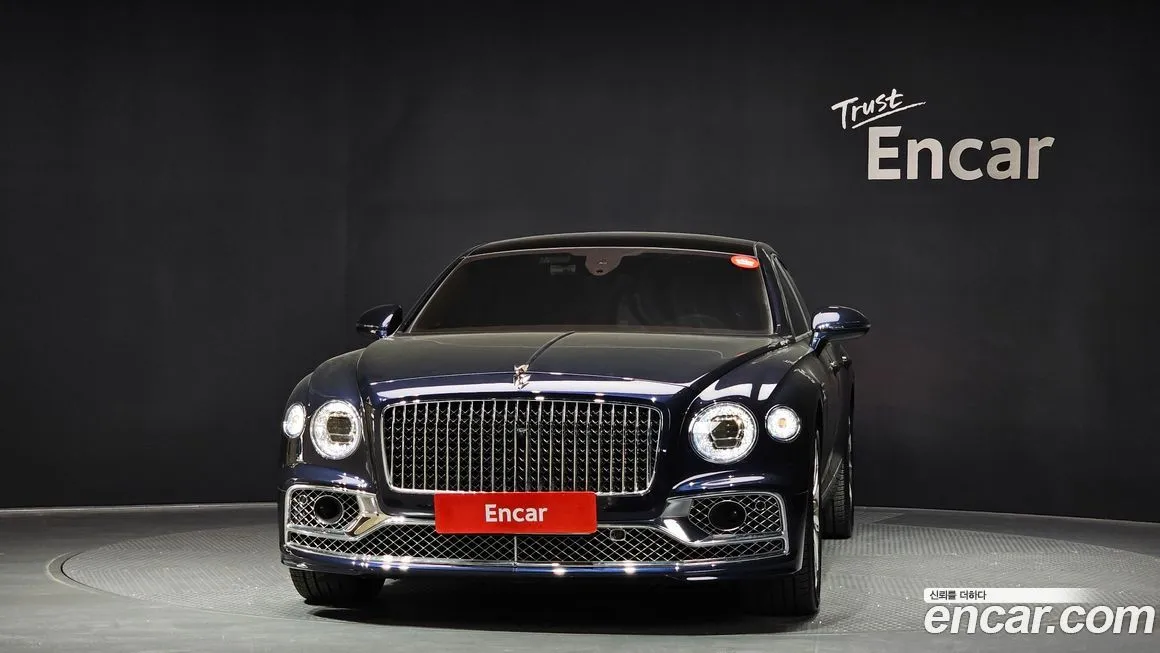 Bentley Flying Spur 2021 из KR, фото 2
