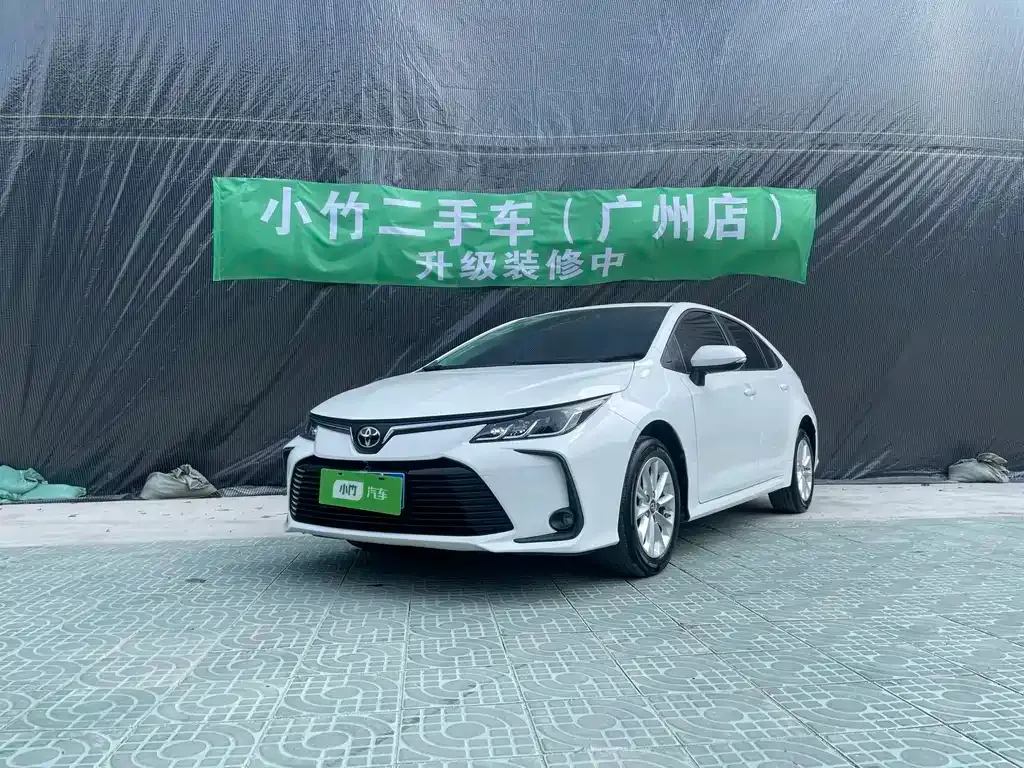 Toyota Corolla — фото 1