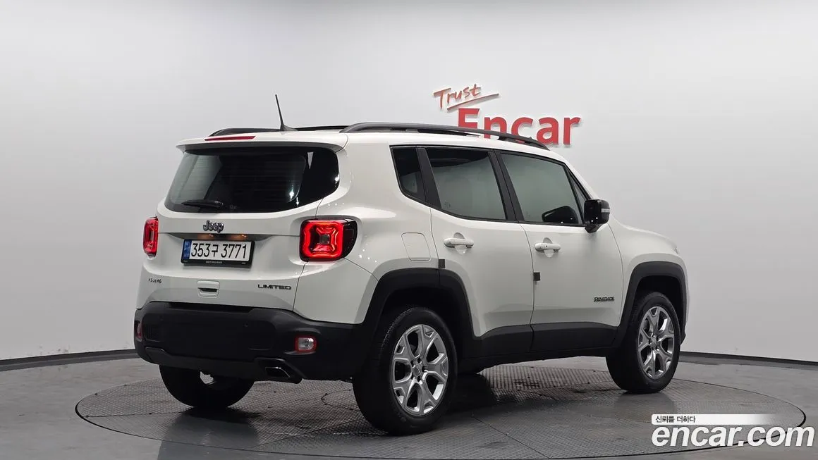 Jeep Renegade 2021 из KR, фото 8