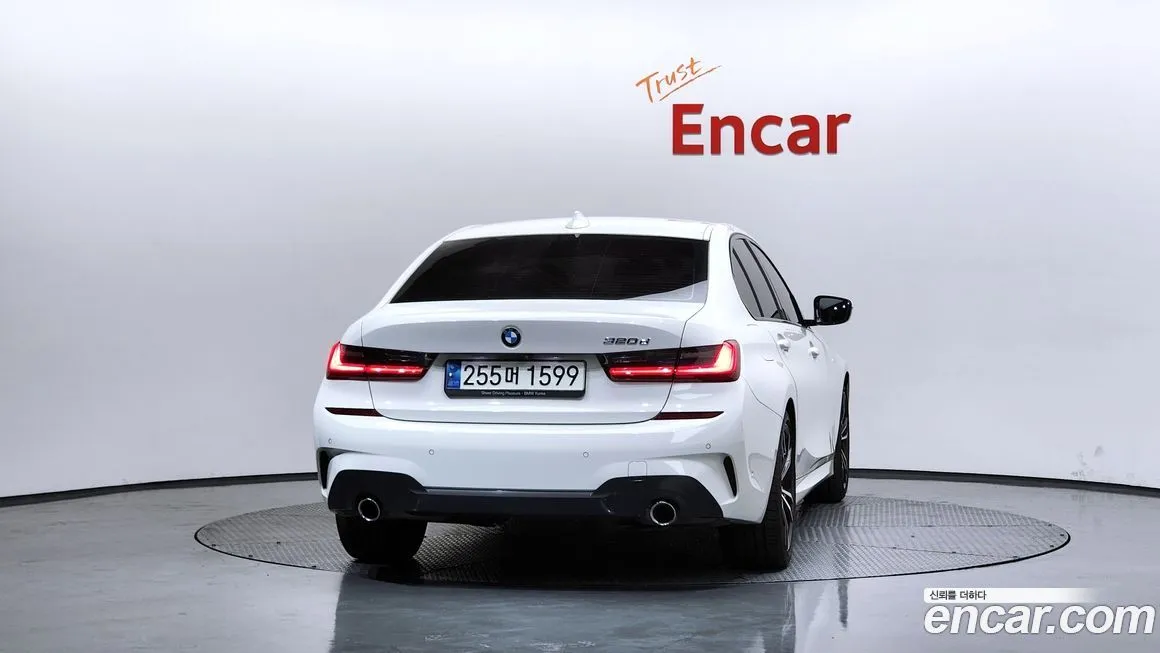 BMW 3-Series 2021 из KR, фото 10