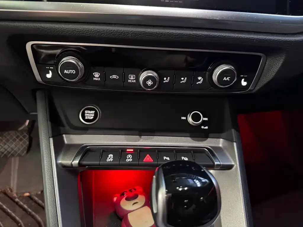 Audi Q3 2022 из CN, фото 2