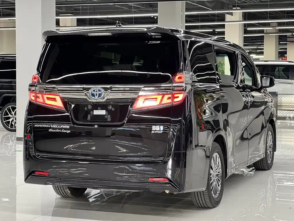 Toyota Vellfire 2022 из CN, фото 10