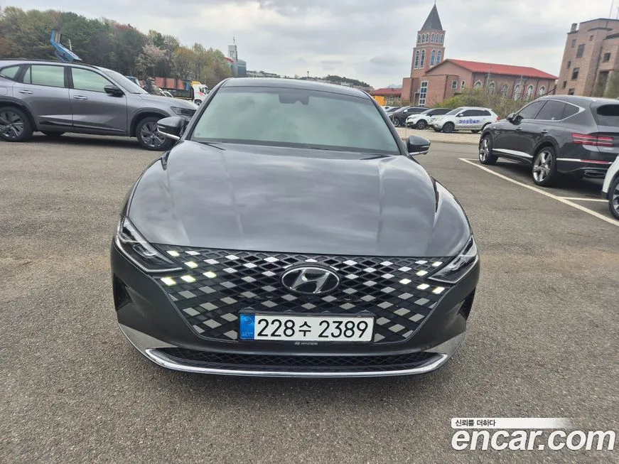 Hyundai Grandeur — фото 1