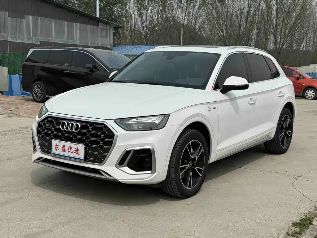 Audi Q5L 2022 из CN, фото 1