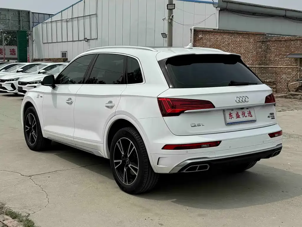 Audi Q5L 2022 из CN, фото 9