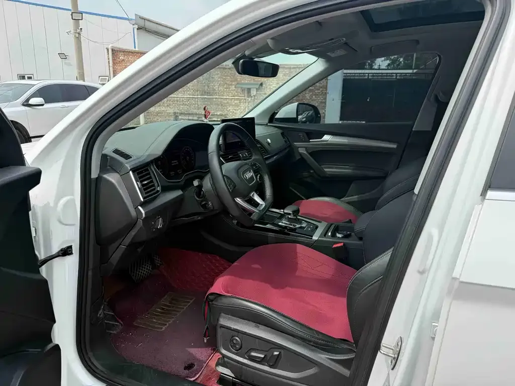 Audi Q5L 2022 из CN, фото 2