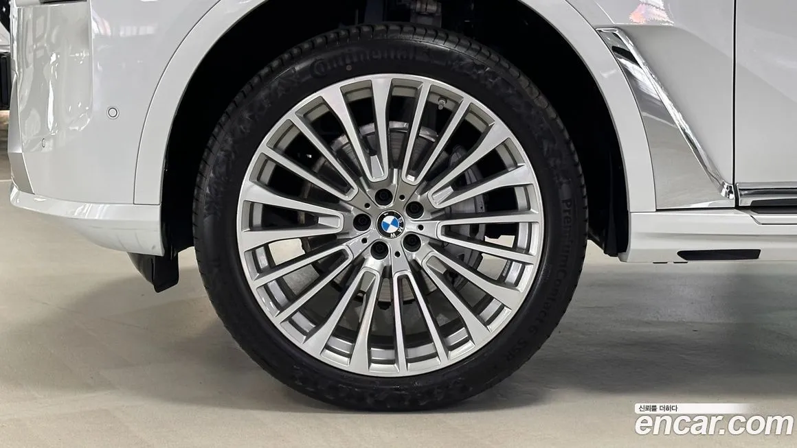 BMW X7 — фото 8