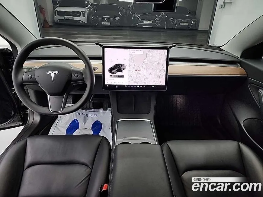 Tesla Model 3 — фото 6