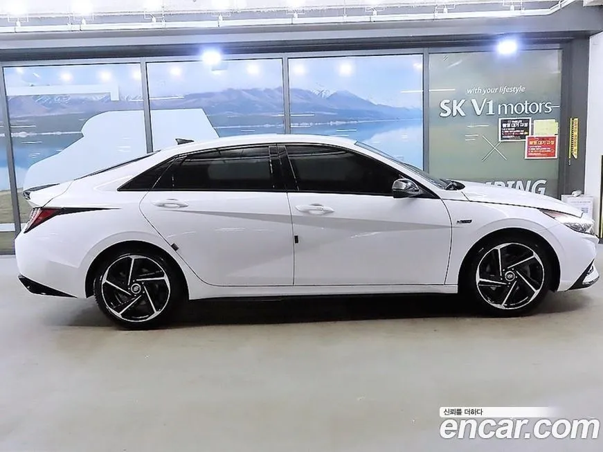 Hyundai AVANTE — фото 3