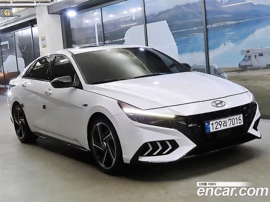 Hyundai AVANTE — фото 1