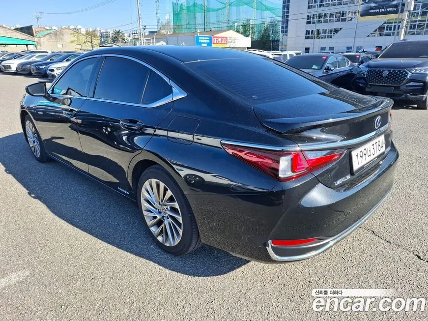 Lexus ES — фото 4
