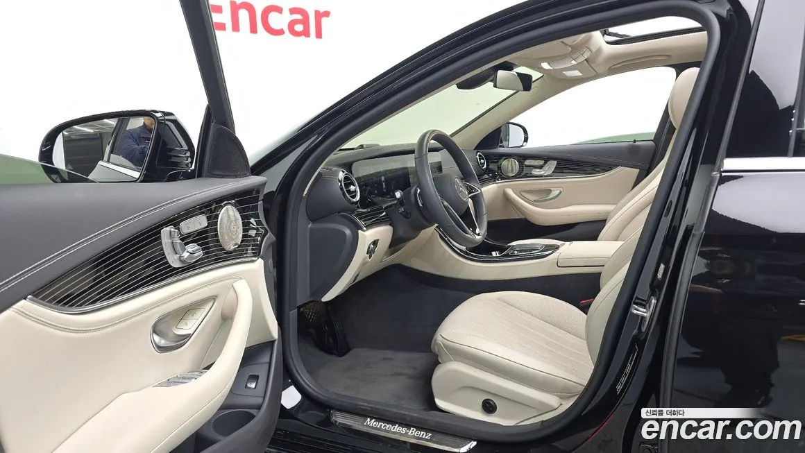 Mercedes-Benz E-Class 2023 из KR, фото 3