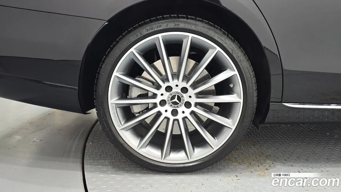 Mercedes-Benz E-Class 2023 из KR, фото 5