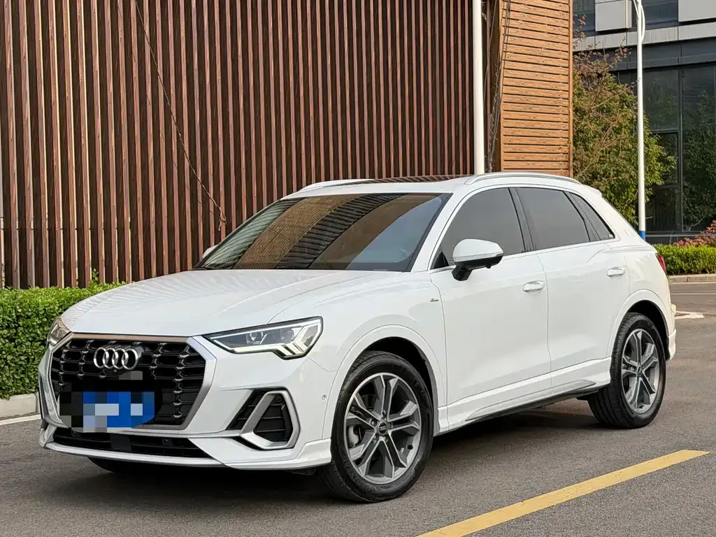 Audi Q3 2022 из CN, фото 1