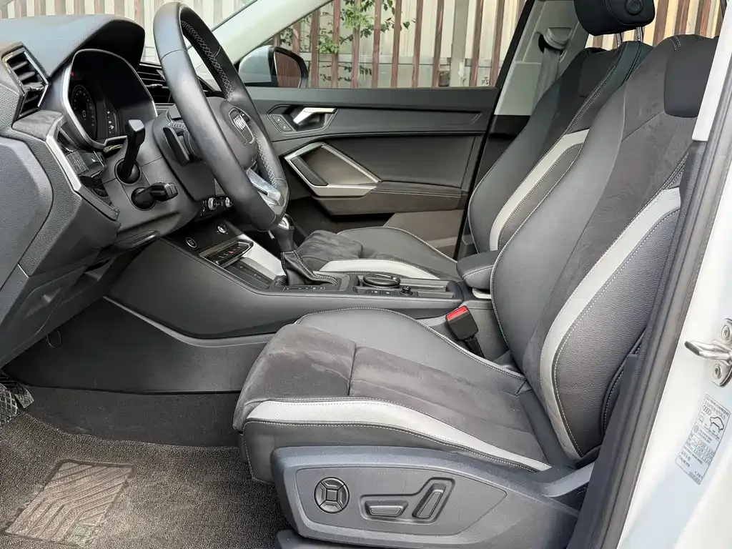 Audi Q3 2022 из CN, фото 9