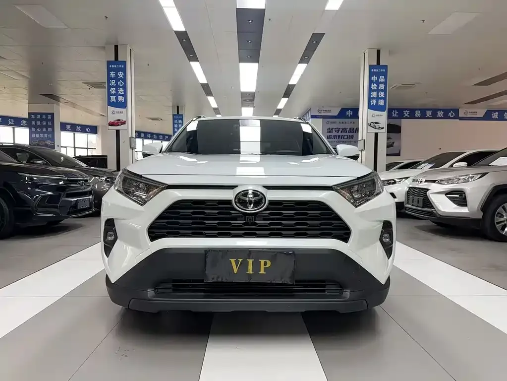 Toyota RAV4 2025 из CN, фото 8