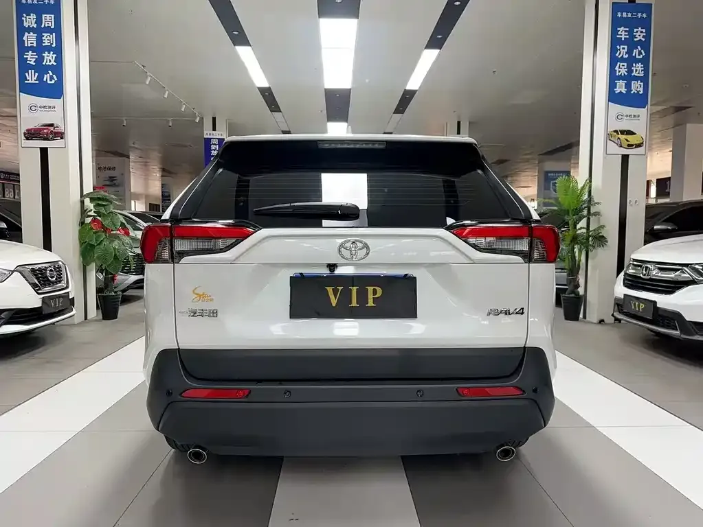 Toyota RAV4 2025 из CN, фото 6