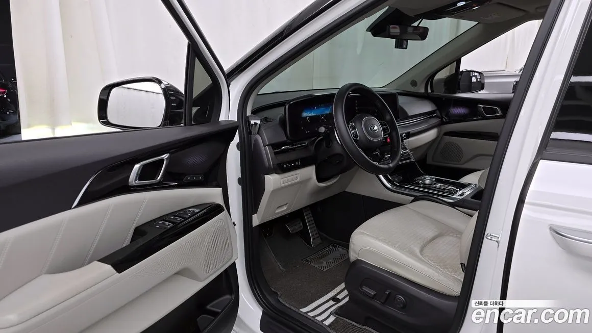 Kia Carnival — фото 10