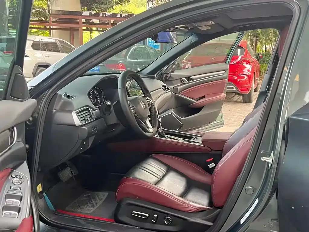 Honda Inspire 2023 из CN, фото 10
