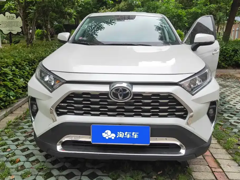 Toyota RAV4 2024 из CN, фото 5