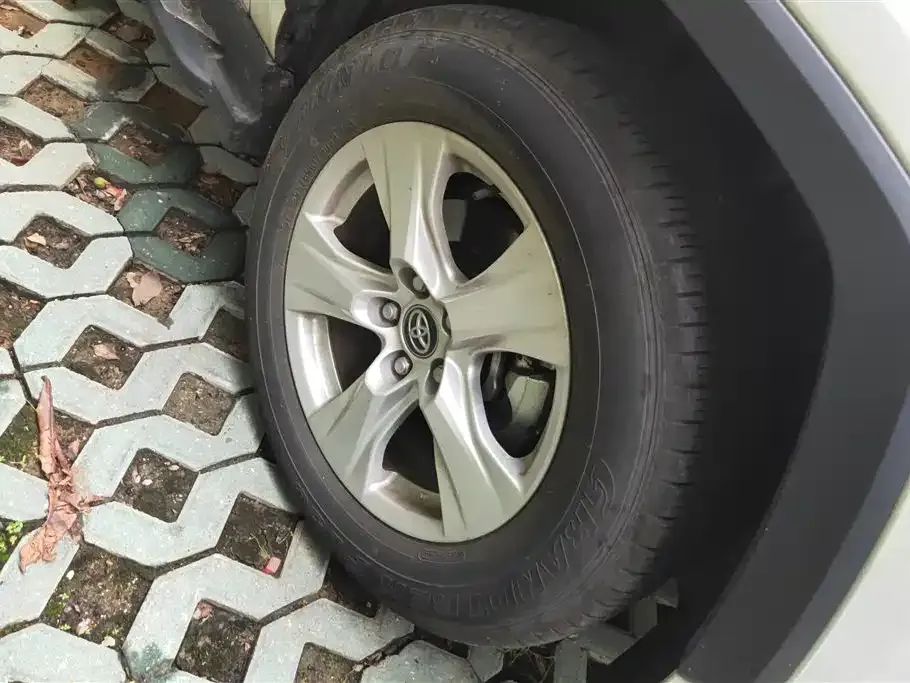 Toyota RAV4 2024 из CN, фото 6