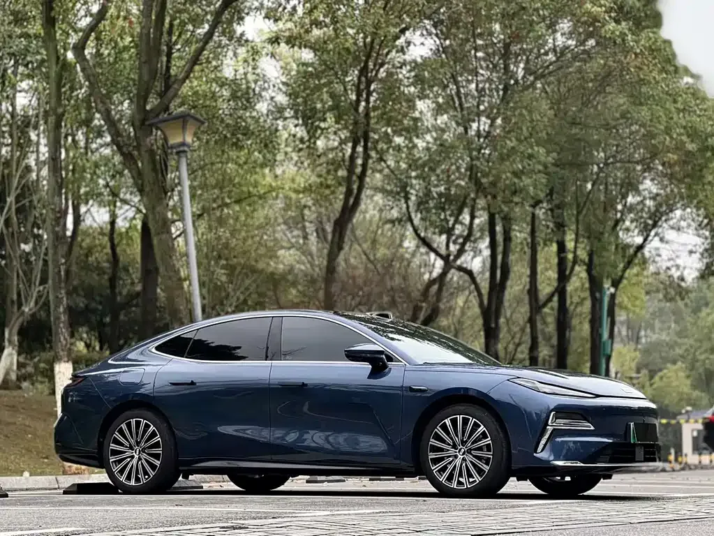 Geely Galaxy Xingyao 8 2025 из CN, фото 8