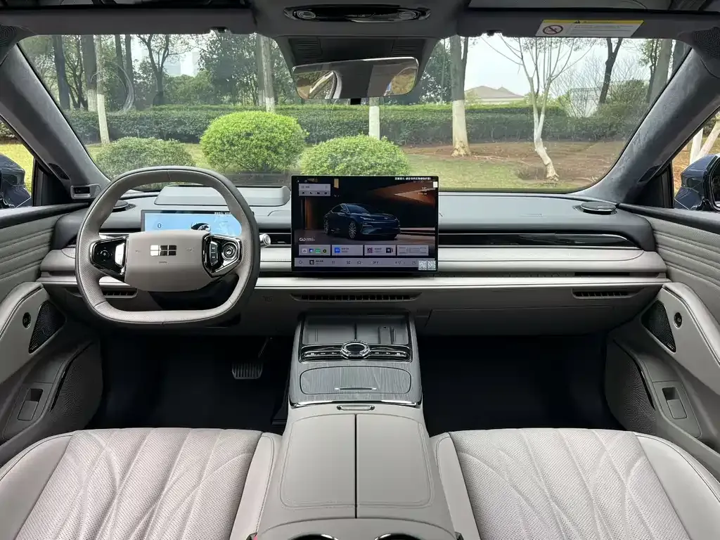 Geely Galaxy Xingyao 8 2025 из CN, фото 4