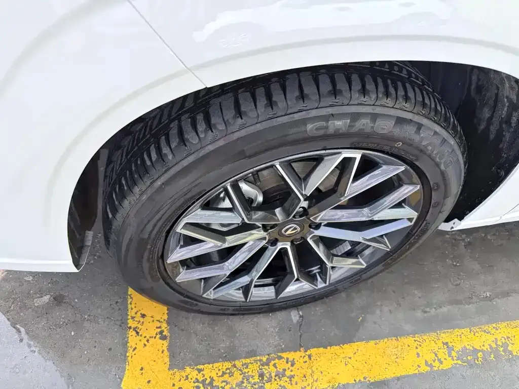 Changan UNI-Z New Energy 2025 из CN, фото 4