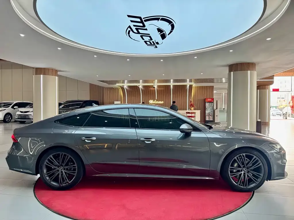 Audi A7 — фото 5