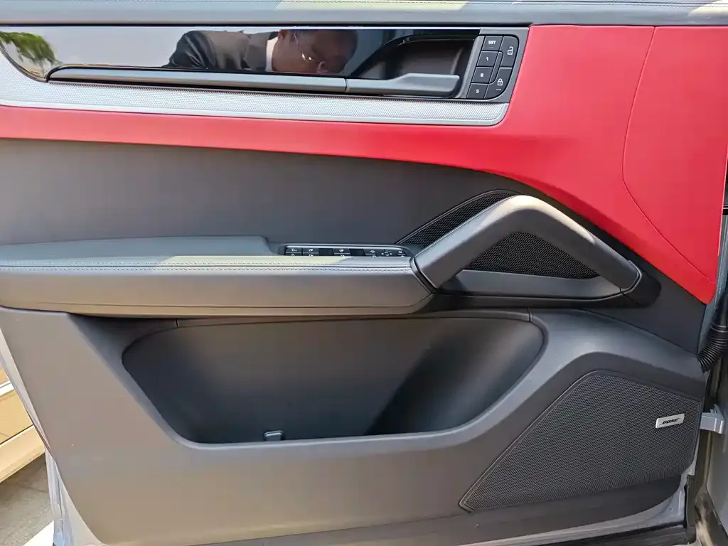 Porsche Cayenne 2023 из CN, фото 3