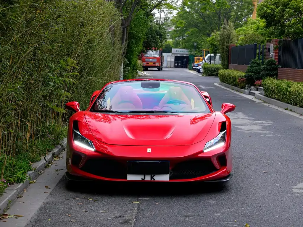 Ferrari F8 — фото 9