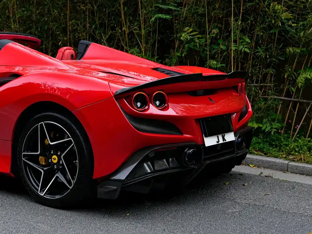 Ferrari F8 — фото 5