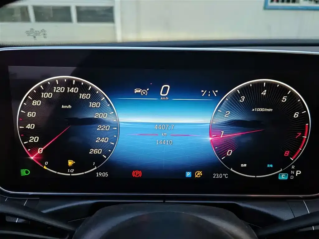 Mercedes-Benz C-Class 2024 из CN, фото 4