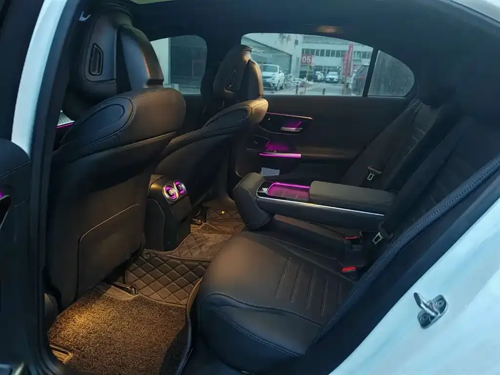 Mercedes-Benz C-Class 2024 из CN, фото 5