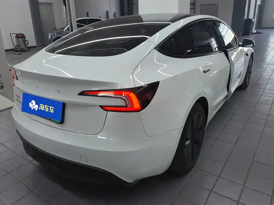 Tesla Model 3 2025 из CN, фото 2