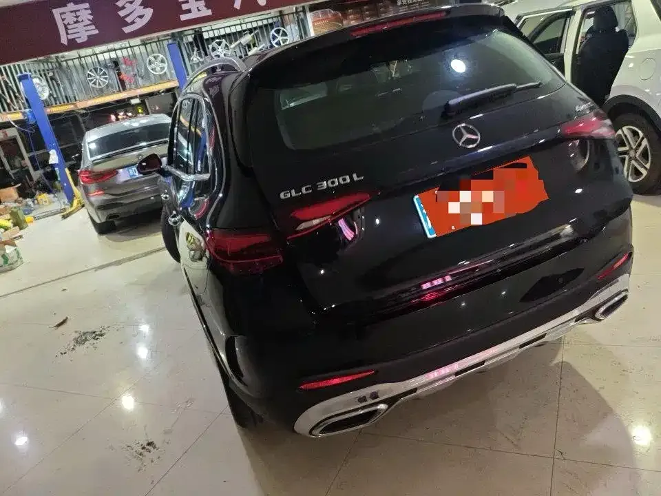 Mercedes-Benz GLC 2023 из CN, фото 2