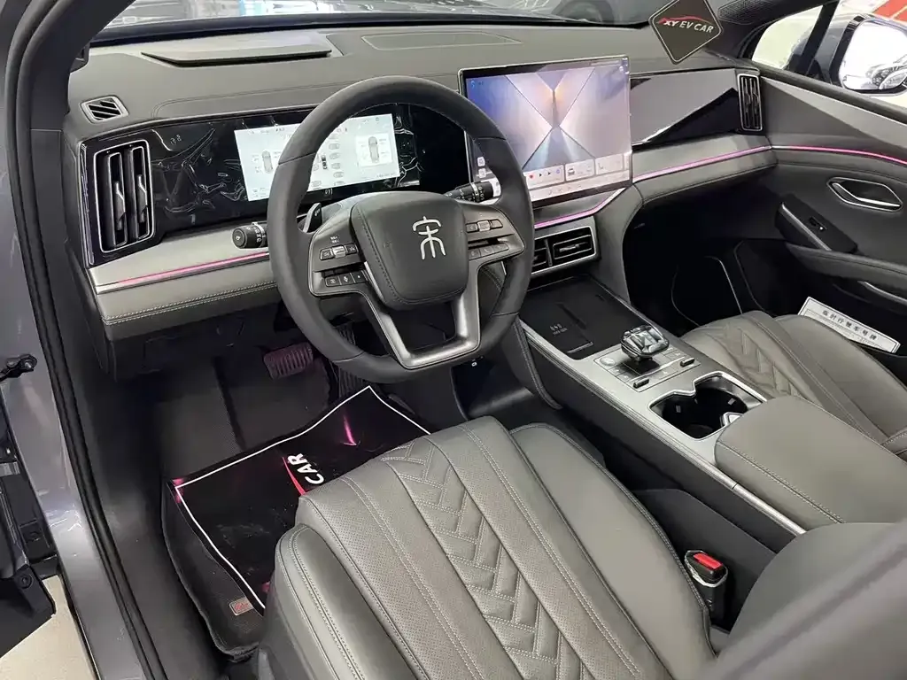 BYD L DM-i — фото 7