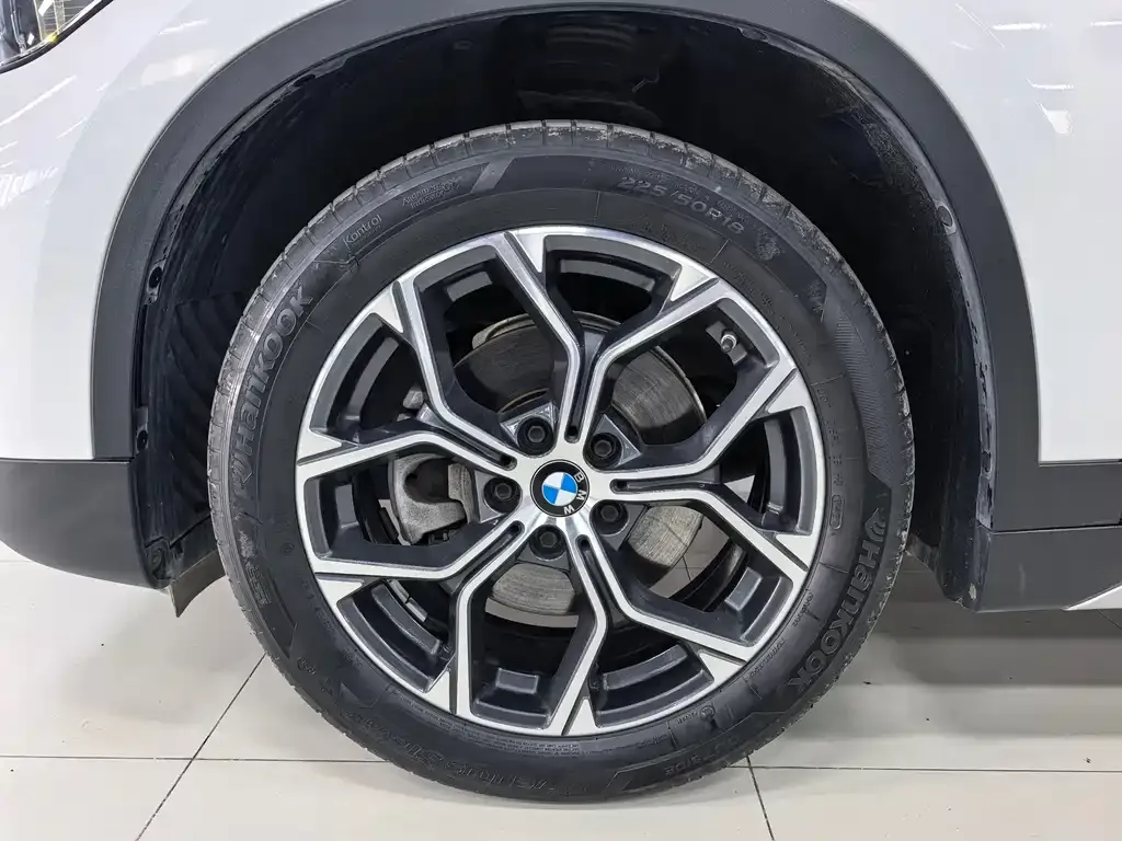 BMW X1 — фото 4