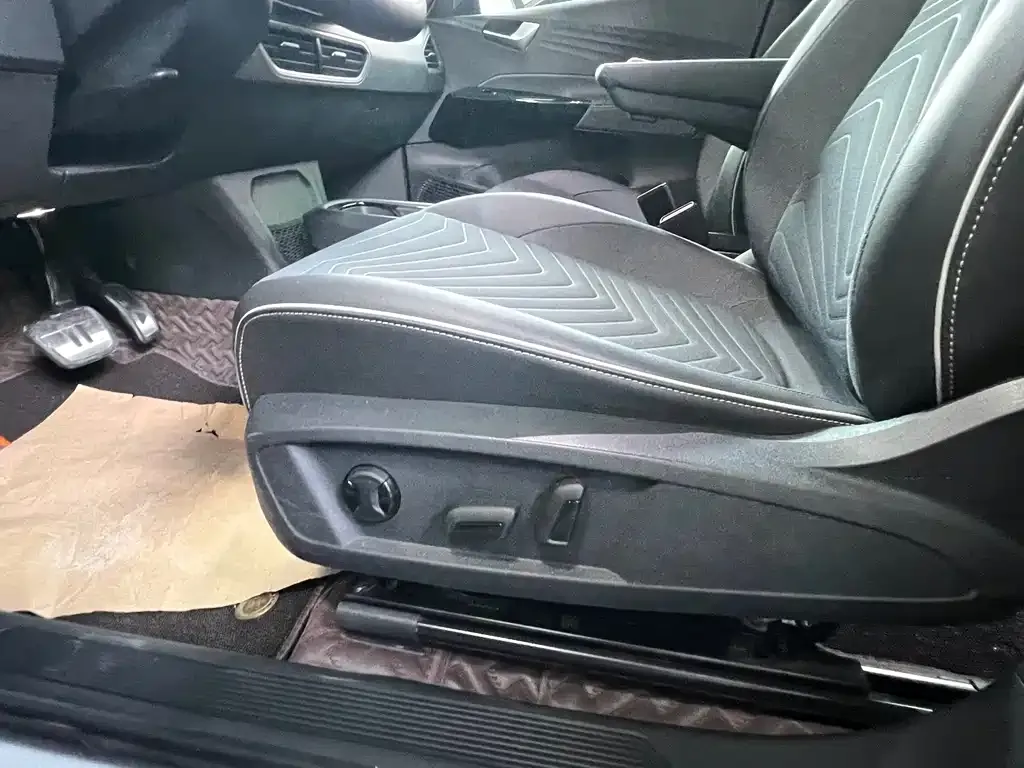 Volkswagen ID.3 2023 из CN, фото 7