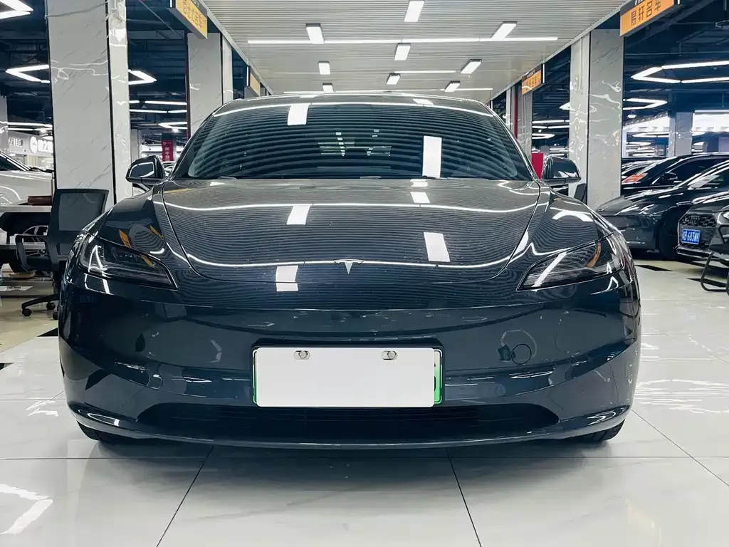 Tesla Model 3 — фото 5
