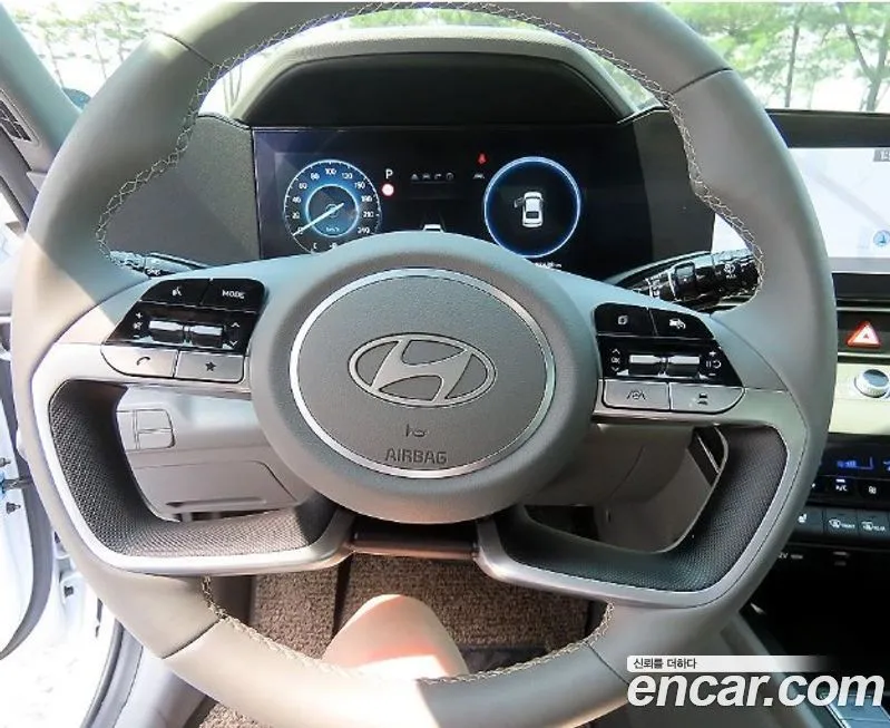 Hyundai AVANTE — фото 3