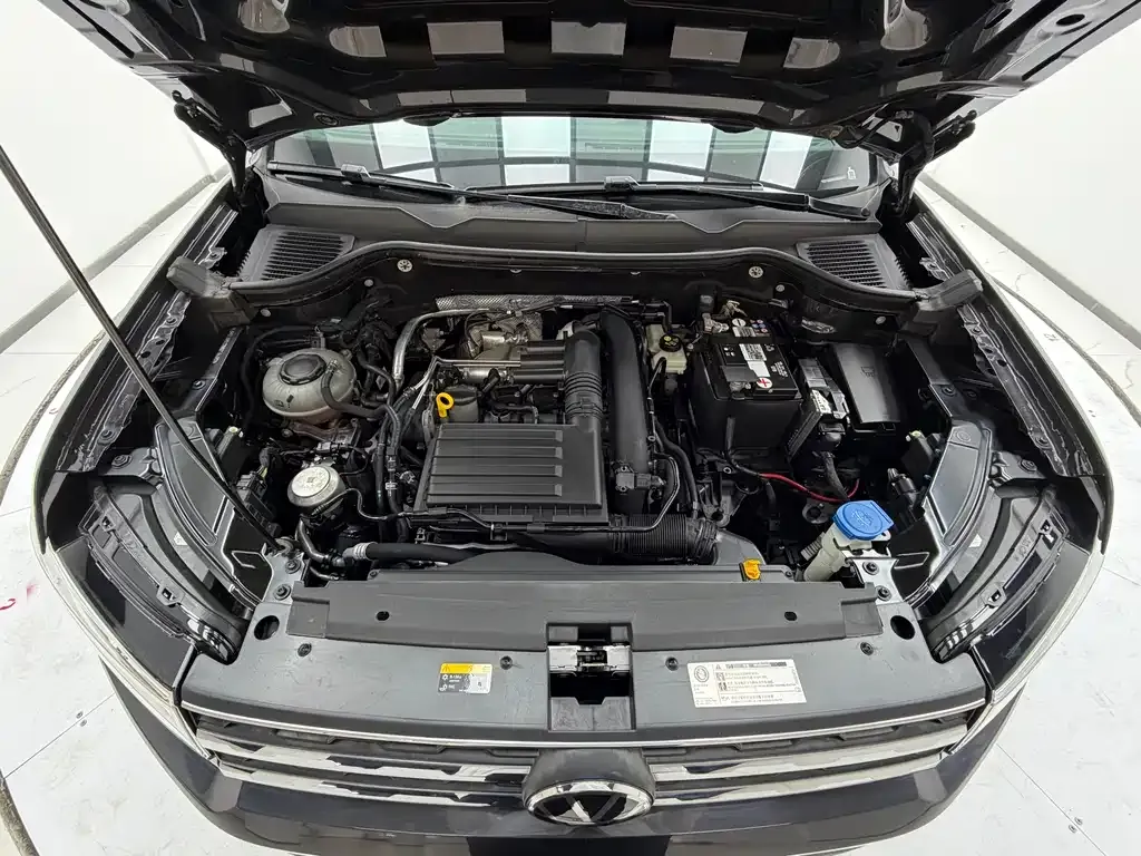 Volkswagen Tharu 2022 из CN, фото 9